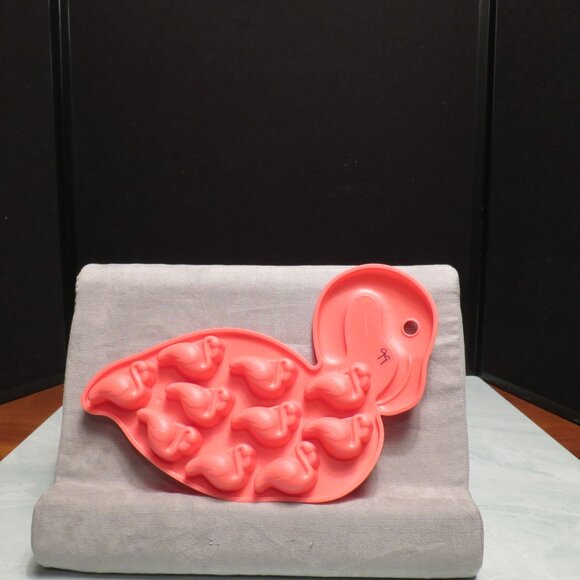 Flamingo Ice Cube Tray/Jello Mold/Candy Mold - Picture 2 of 2